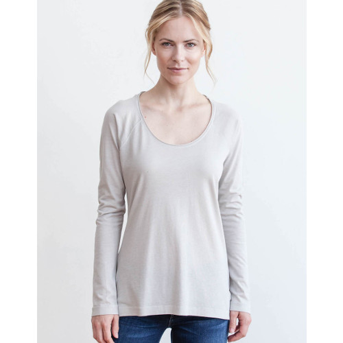 AMVI Womens Knit Tops